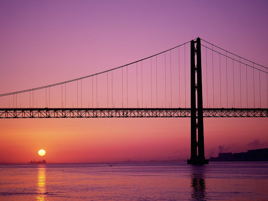 Ponte 25 de Abril, Lisbon, Portugal